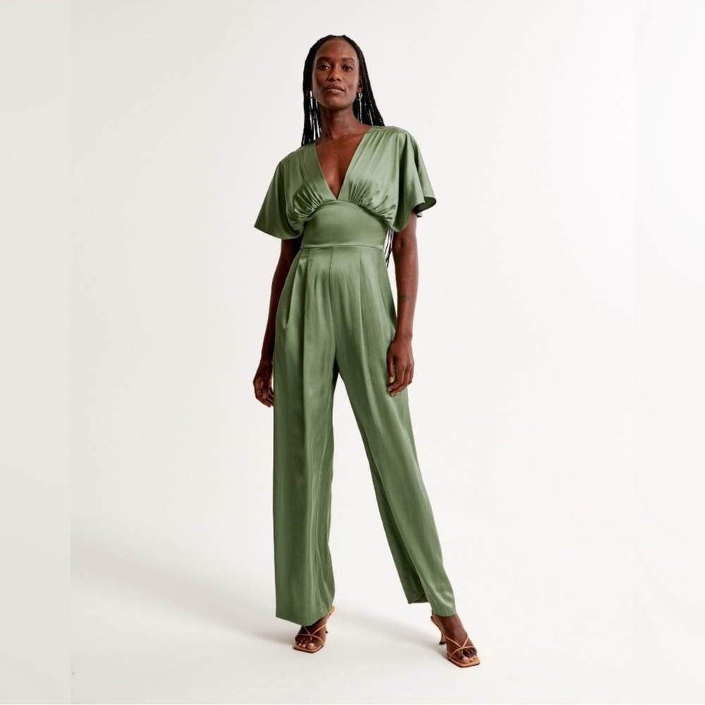 Abercrombie & Fitch Angel Sleeve Satin Jumpsuit XS NWT - Picture 4 of 12